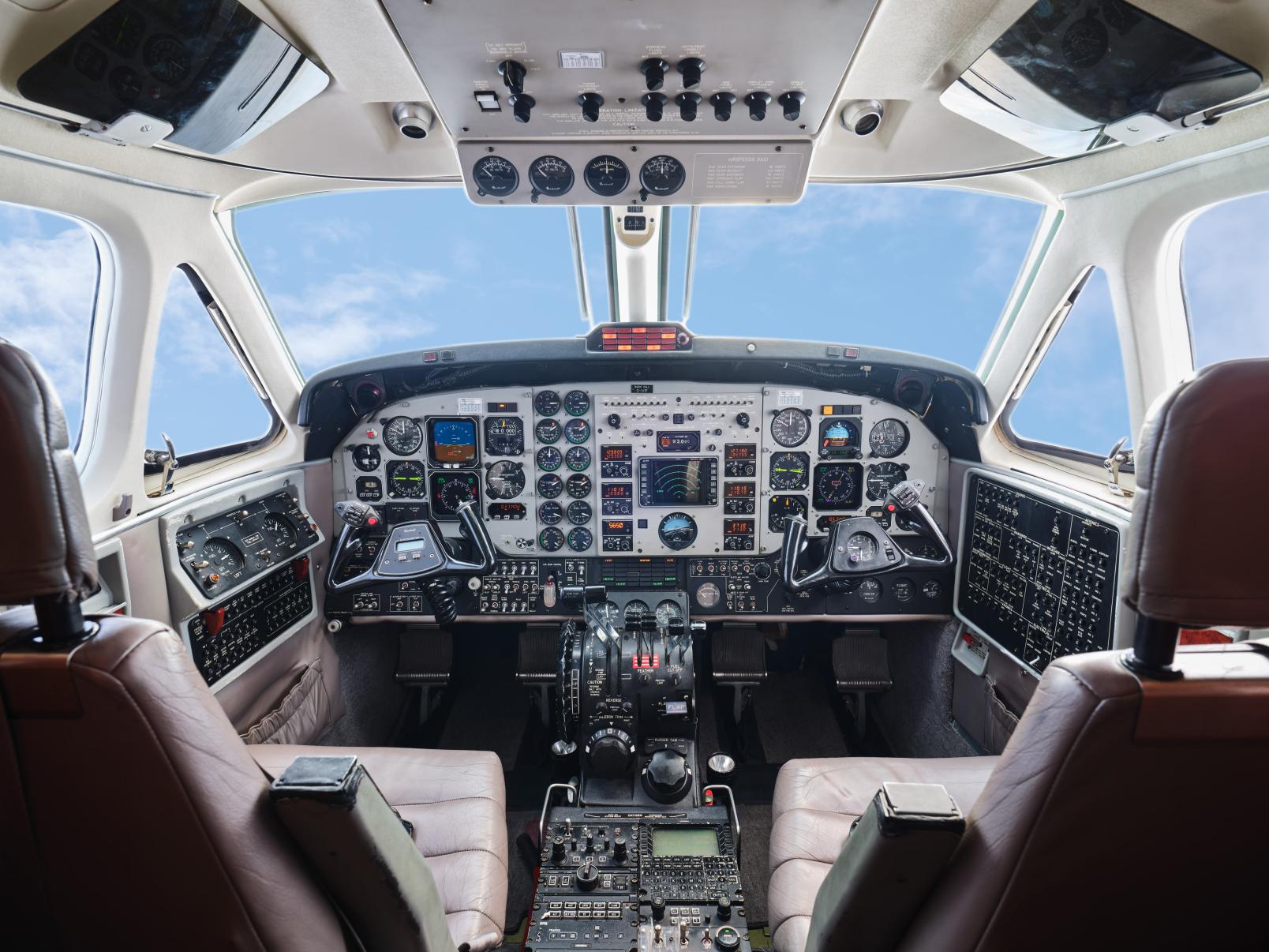 images/Aircrafts/Beechcraft King Air/1999 Beechcraft KingAir B200 sn BB-1672 Specifications.jpg